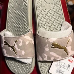 New women’s 8 puma slides